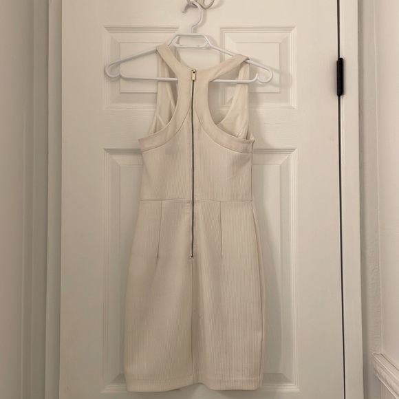 White Sleeveless Dress - Picture 2 of 8